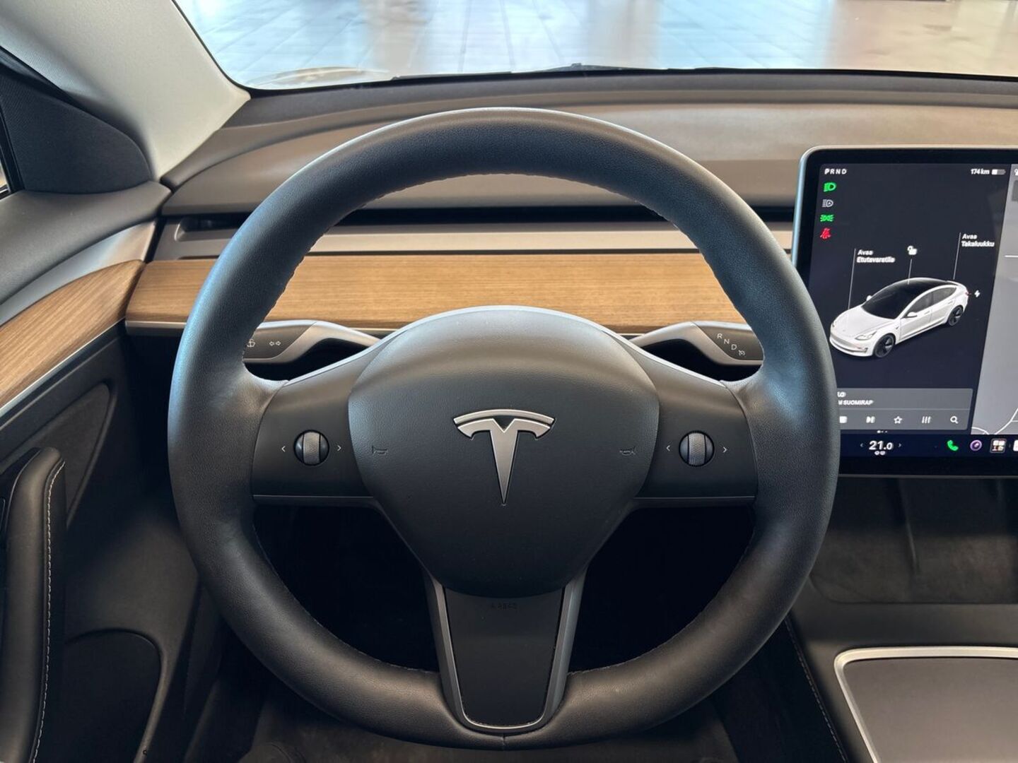 TESLA Model 3 2021