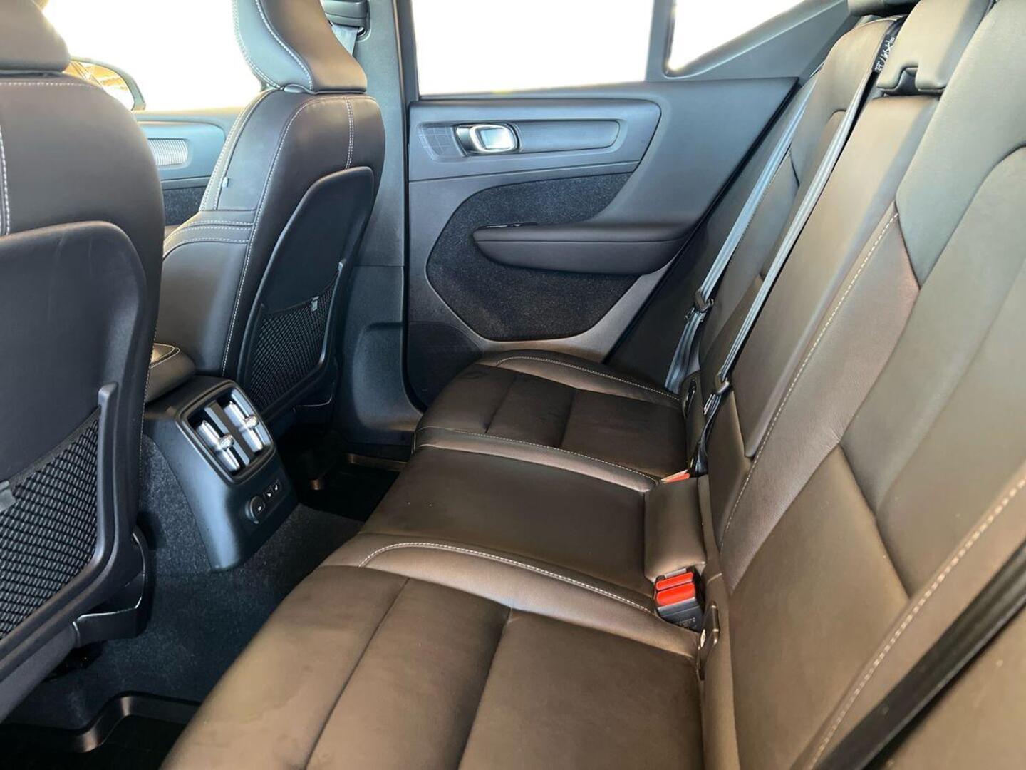 VOLVO XC40 2020