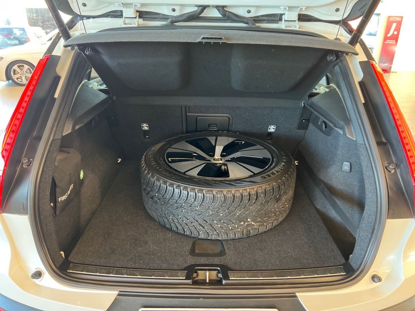 VOLVO XC40 2020