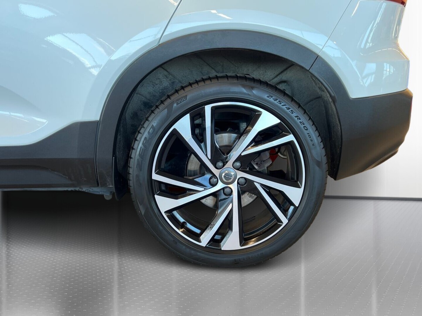 VOLVO XC40 2020