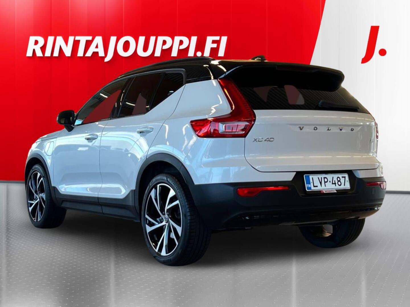 VOLVO XC40 2020