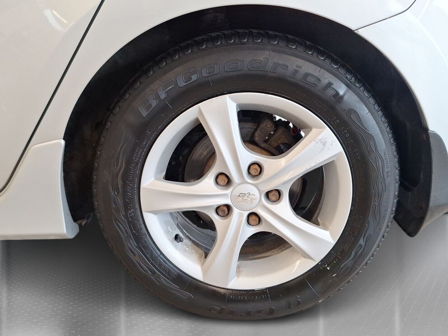 HYUNDAI i30 13