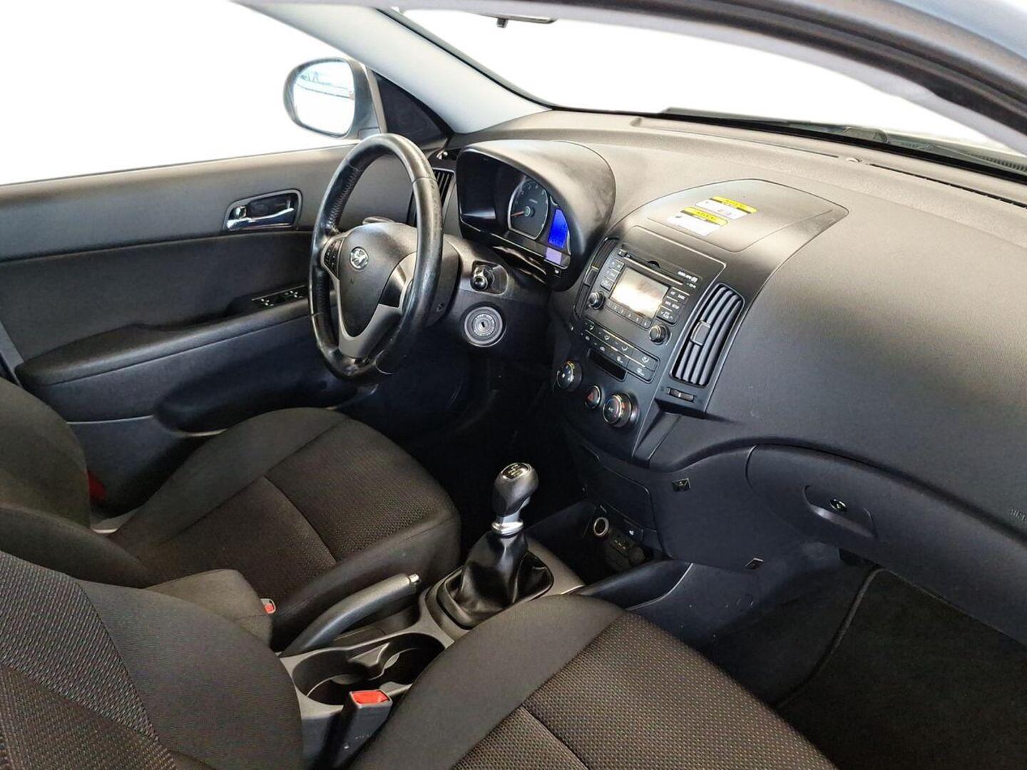 HYUNDAI i30 9