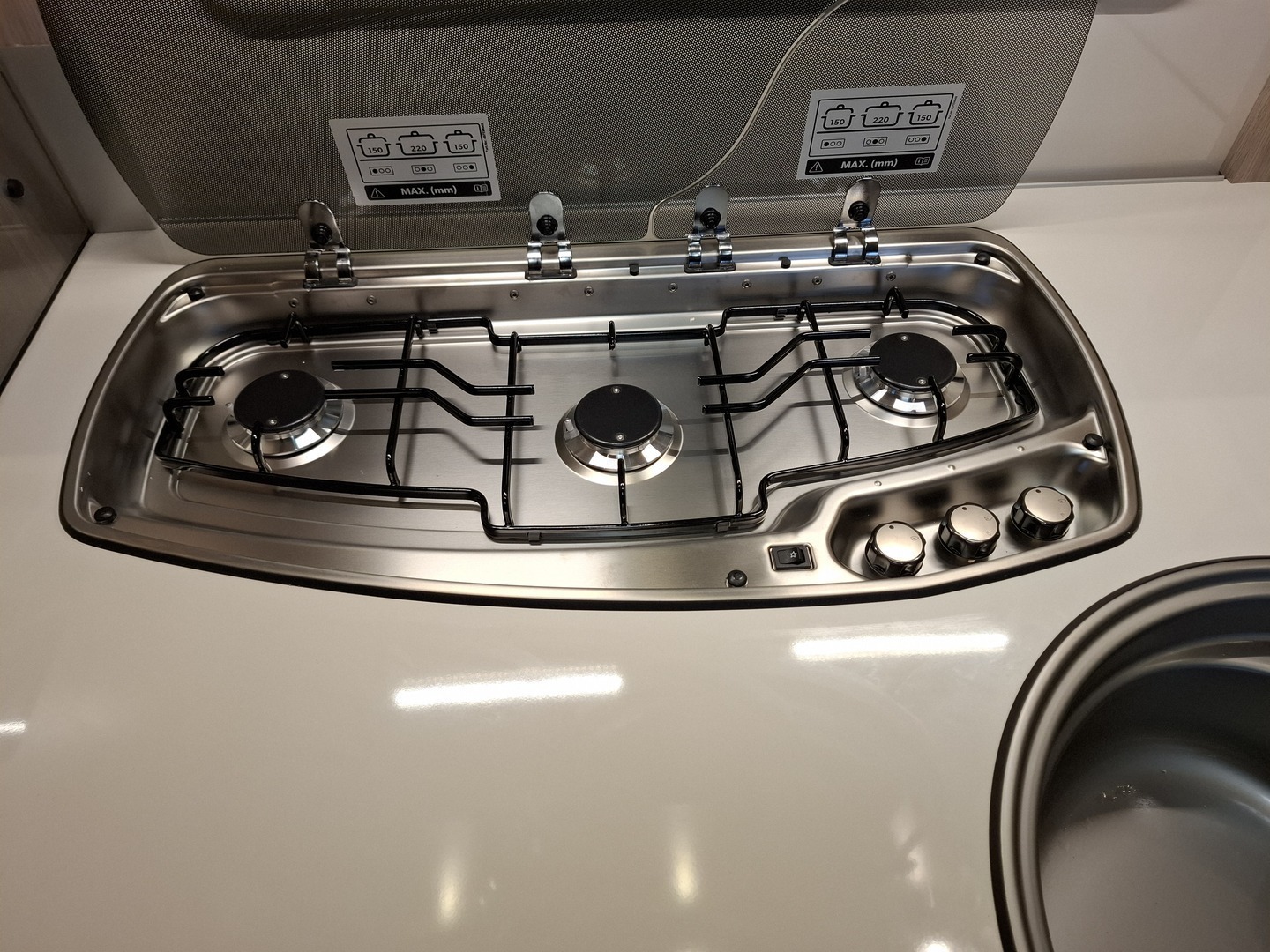 KABE Travel Master Classic 740 LGB 2025