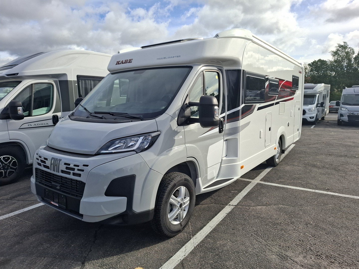 KABE Travel Master Classic 740 LGB 2025