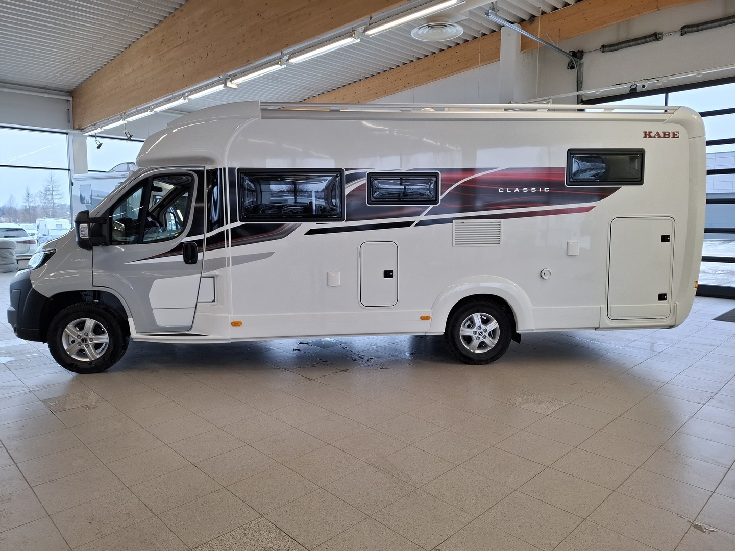 KABE Travel Master Classic 740 LGB 2025