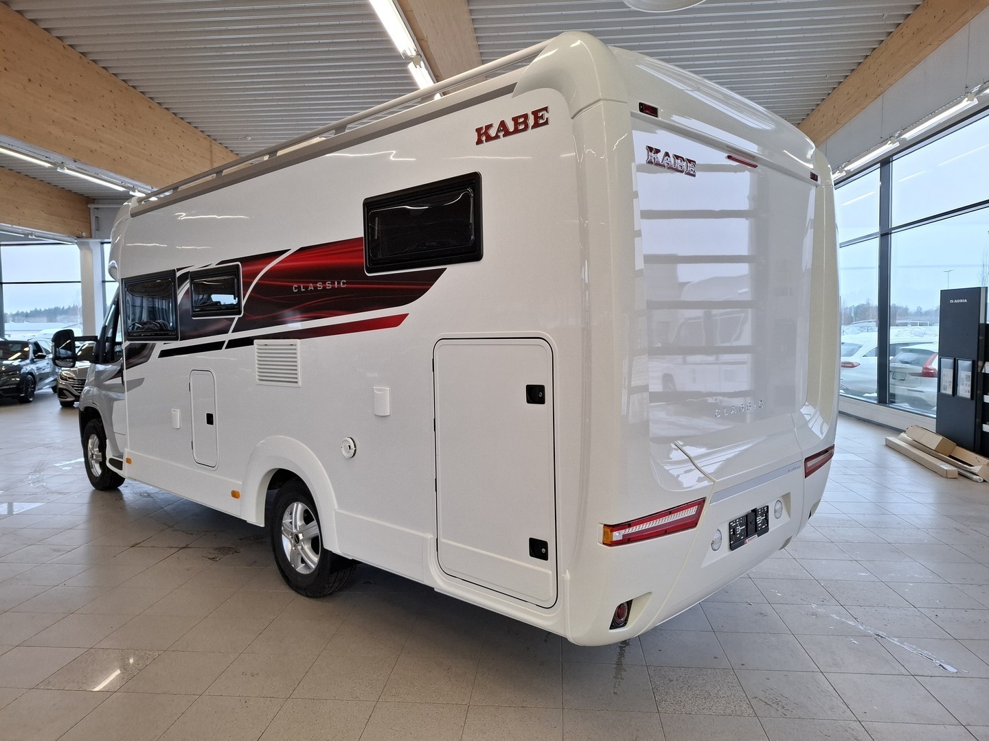 KABE Travel Master Classic 740 LGB 2025