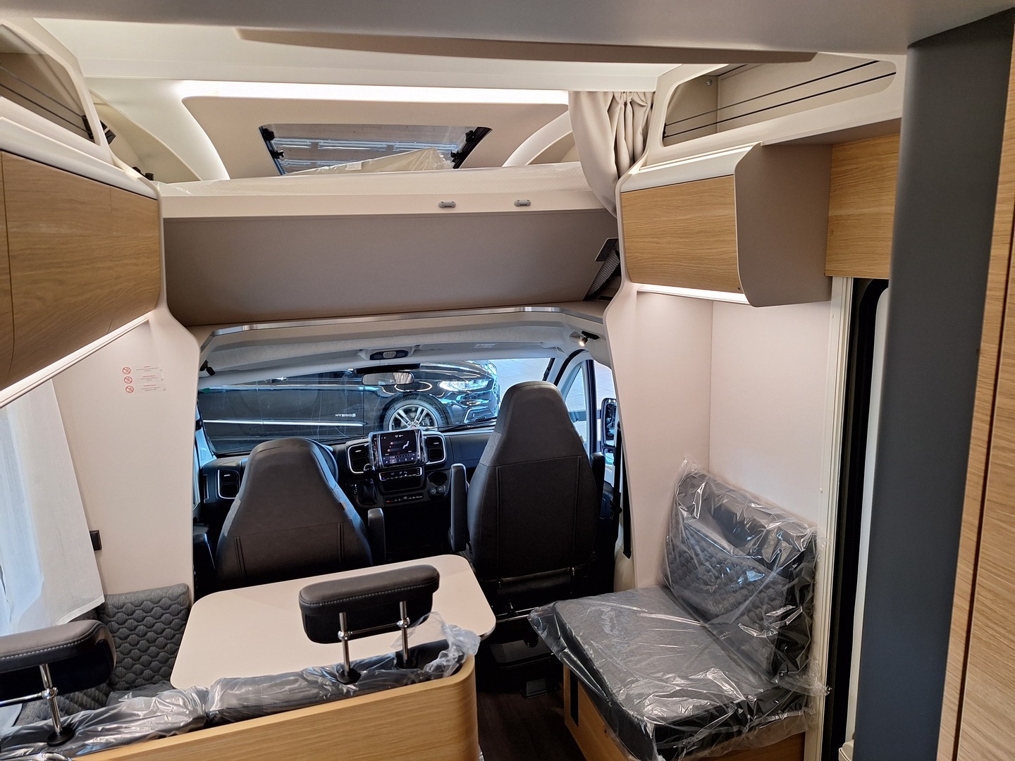 ADRIA CORAL XL 670 SL 2026