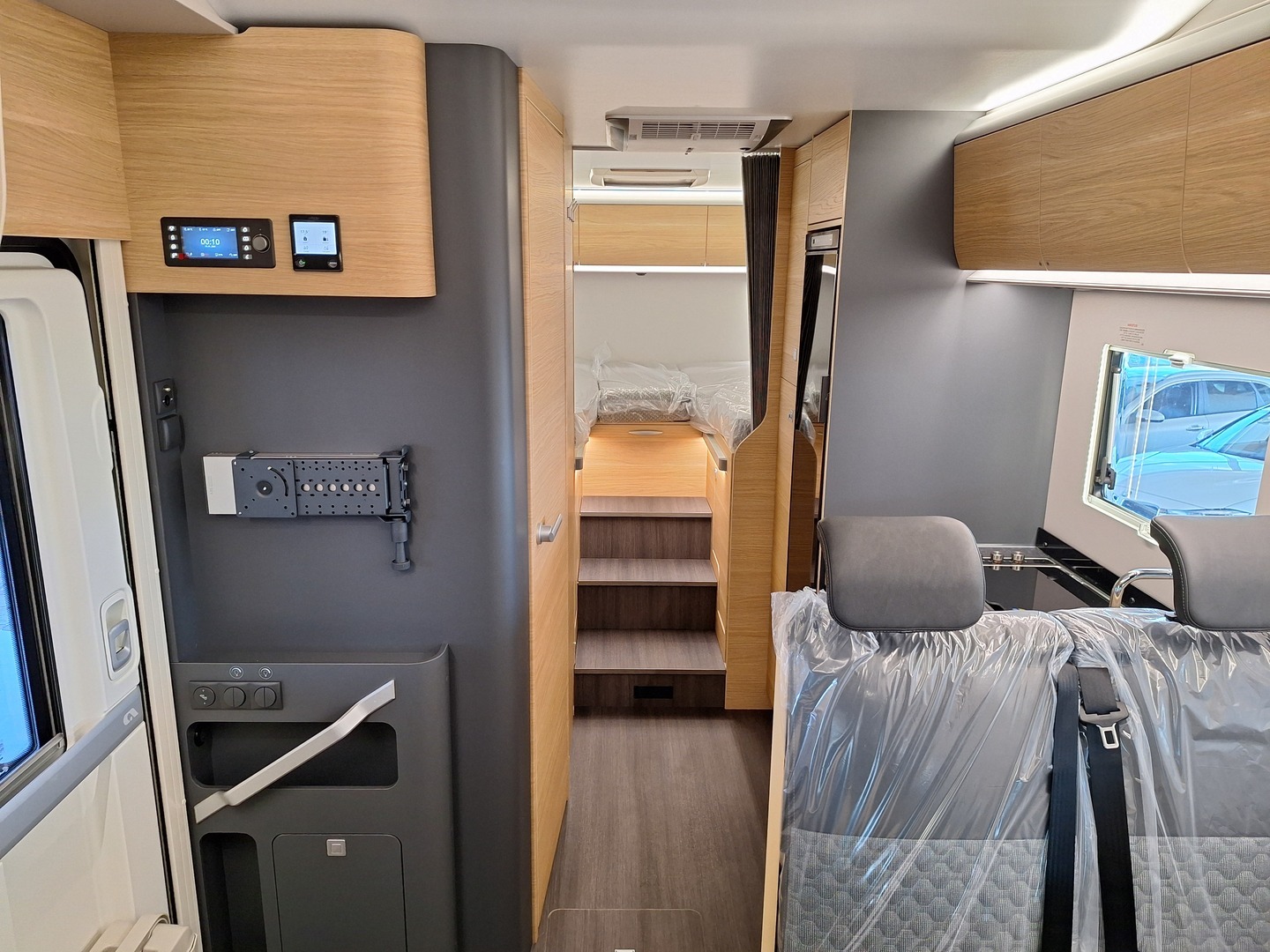 ADRIA CORAL XL 670 SL 2026