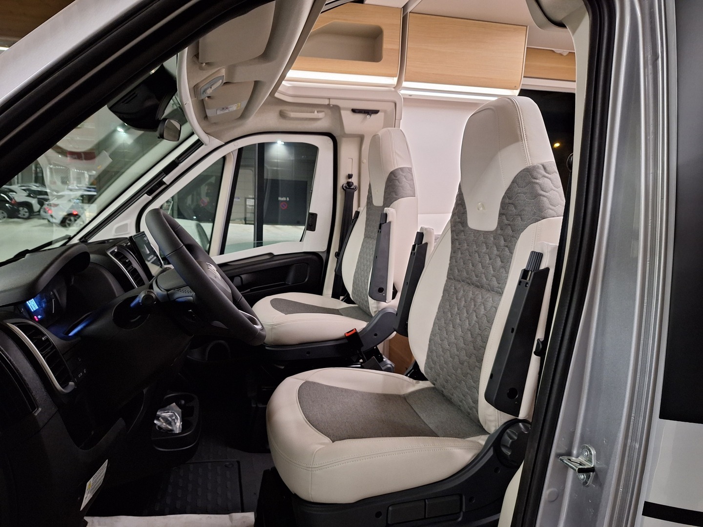 ADRIA Matrix 670 SL 60 Years Selection 2026