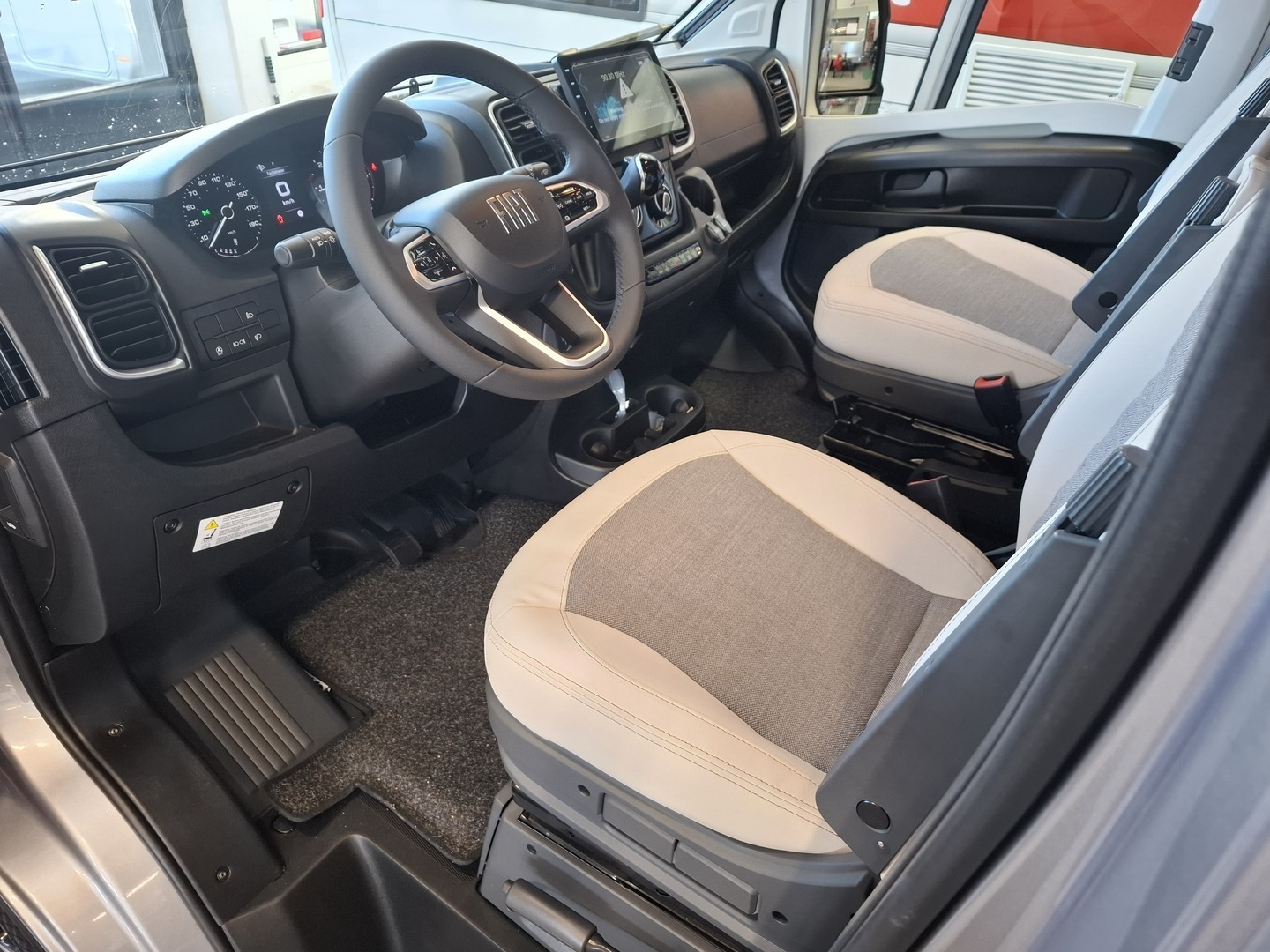 ADRIA MATRIX SUPREME 670 SL 2026