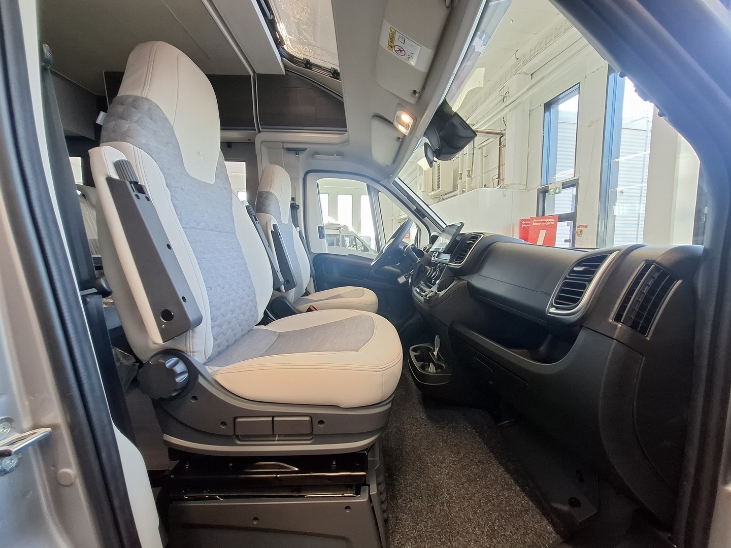 ADRIA MATRIX SUPREME 670 SL 2026