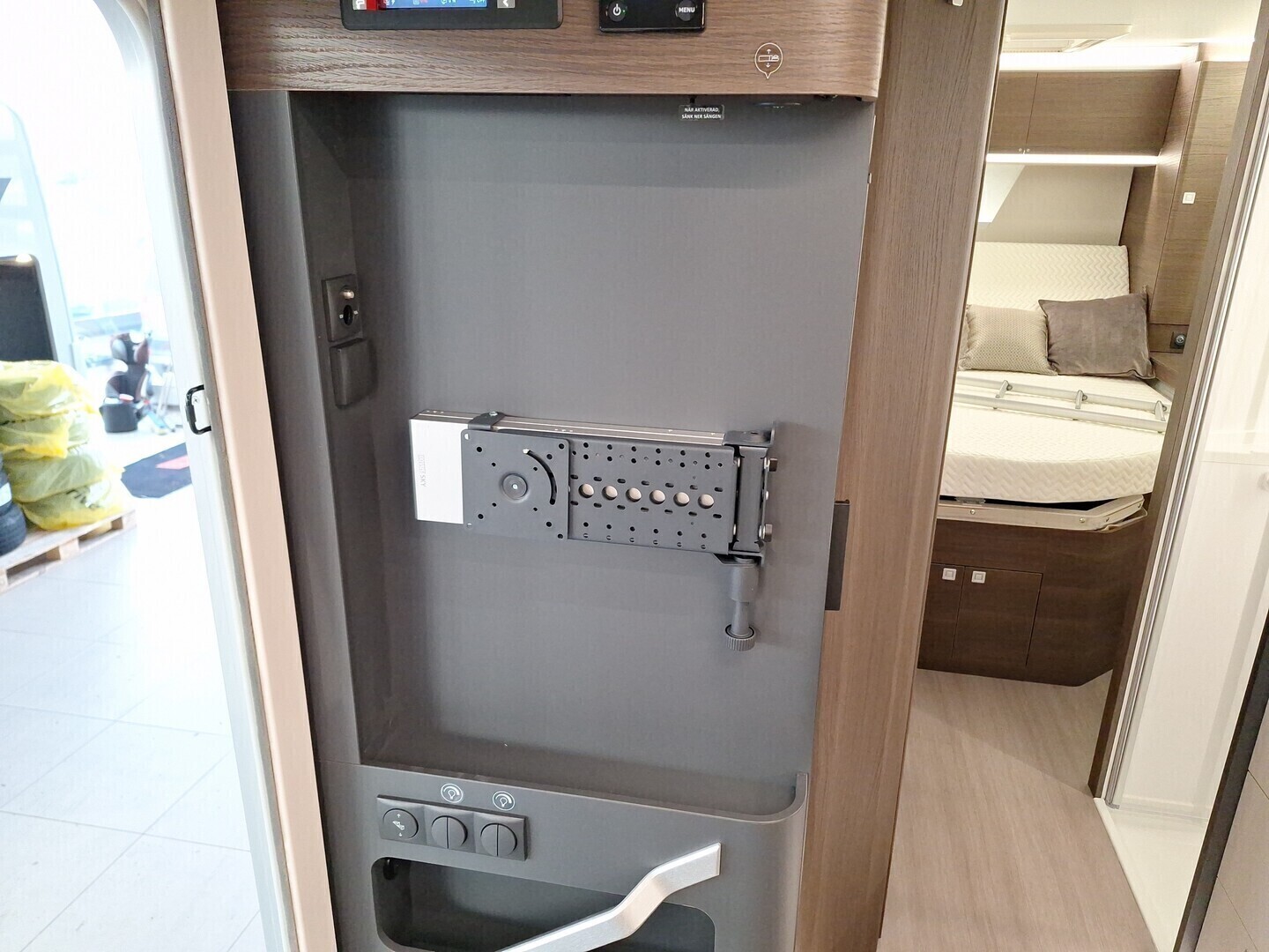 ADRIA MATRIX SUPREME 670 DC 2026