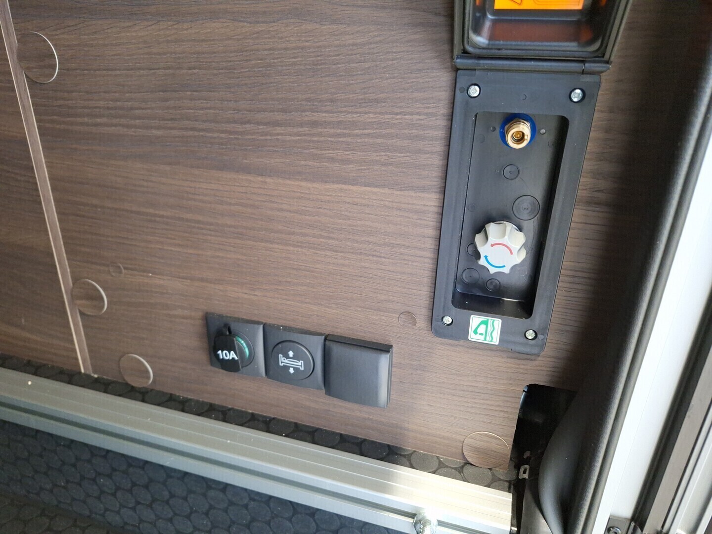 ADRIA MATRIX SUPREME 670 DC 2026