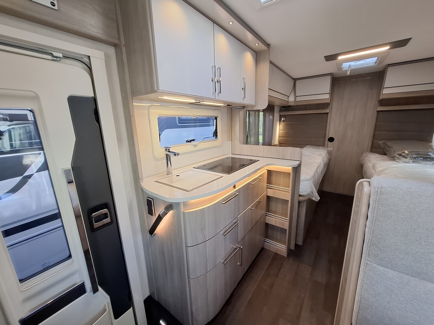 KABE Travel Master Classic 740 T 11