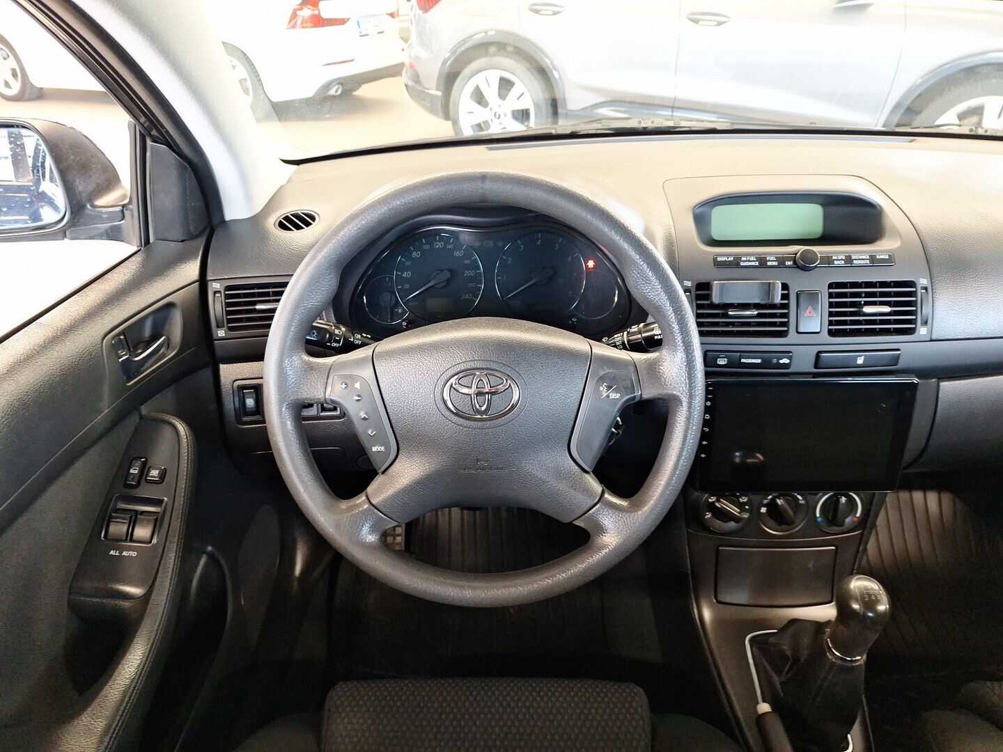 TOYOTA Avensis 2003
