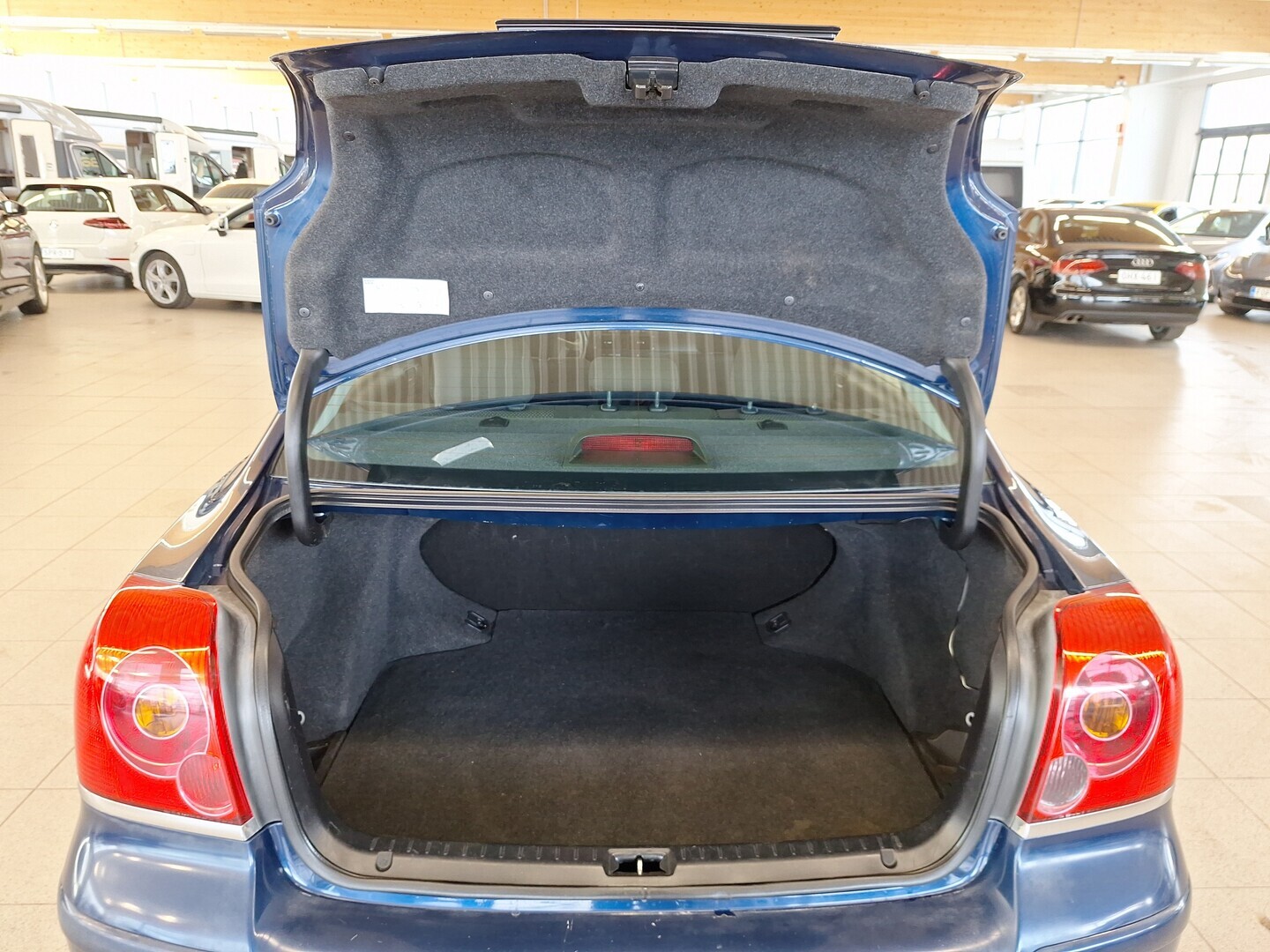 TOYOTA Avensis 2003
