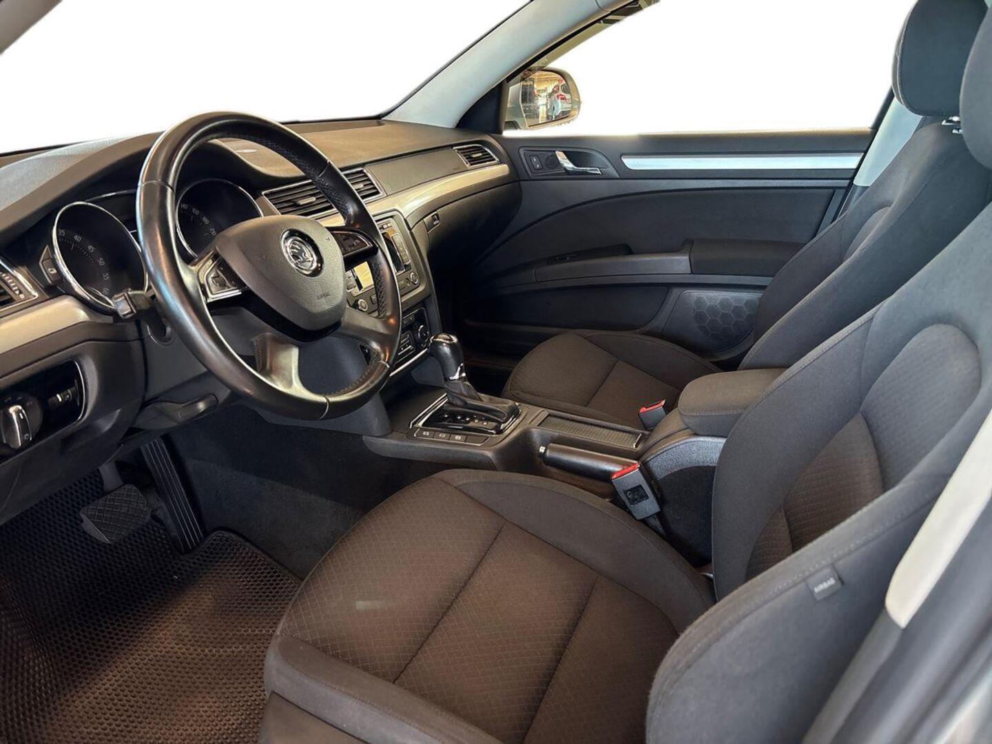 SKODA Superb 2014