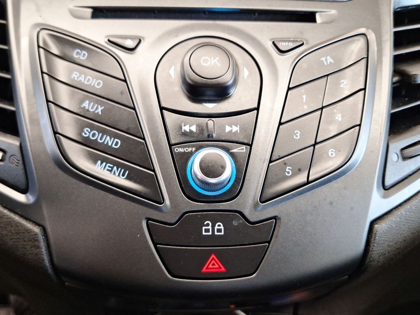 FORD Fiesta 2014