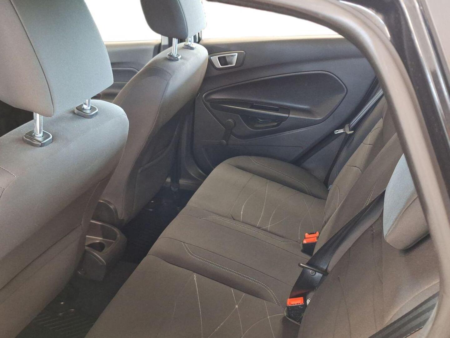 FORD Fiesta 2014