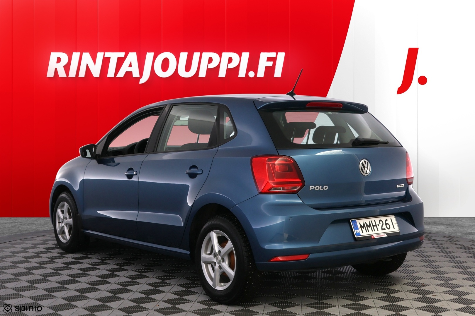 VOLKSWAGEN Polo 2015