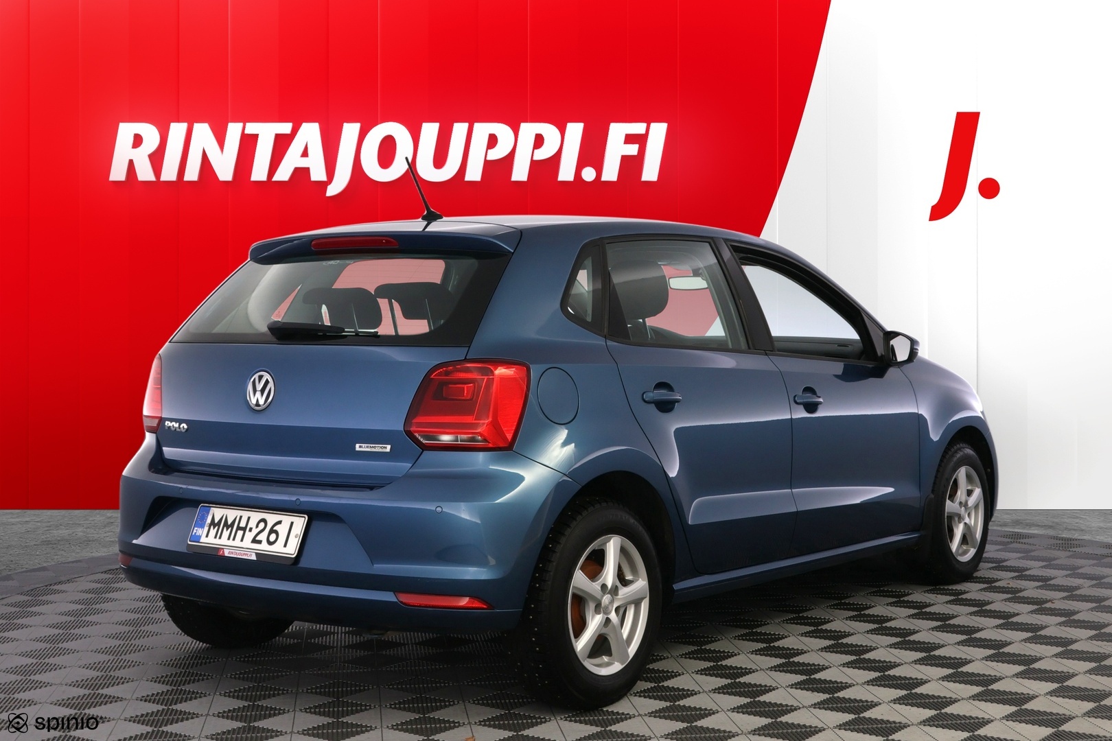 VOLKSWAGEN Polo 2015