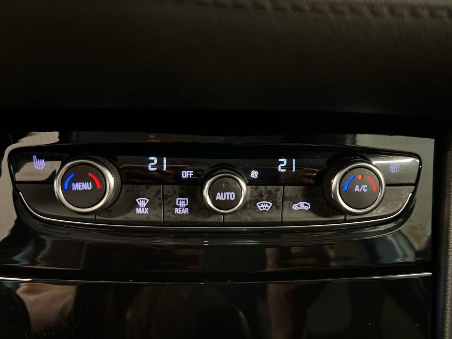OPEL Grandland X 2017