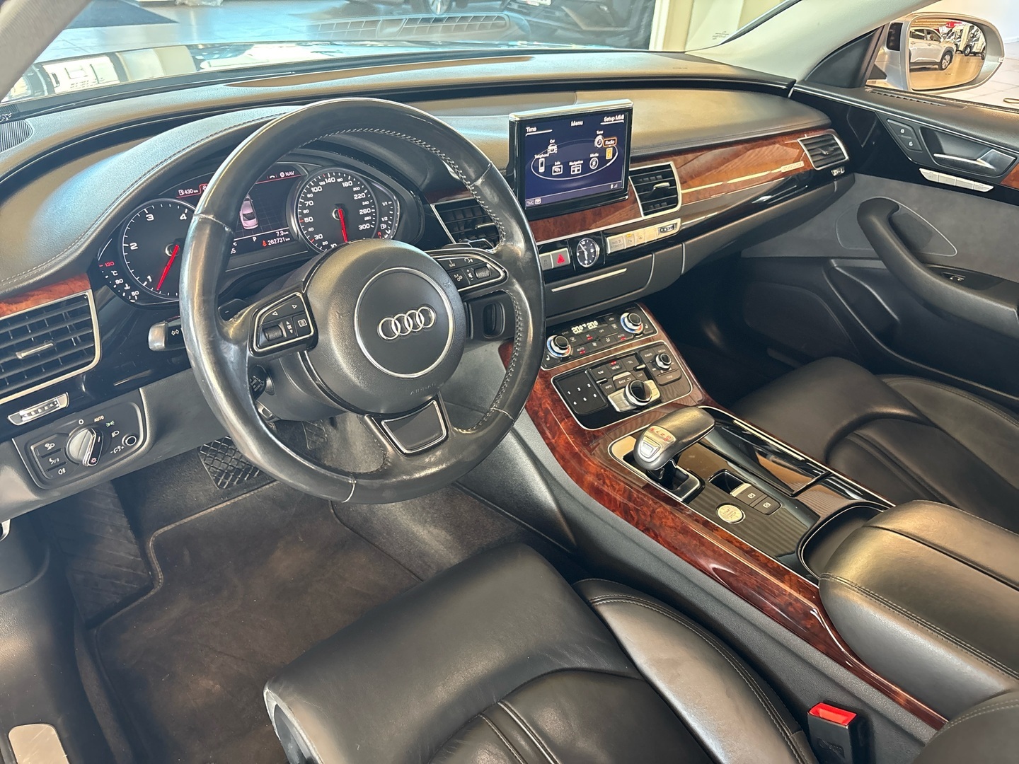 AUDI A8 2010
