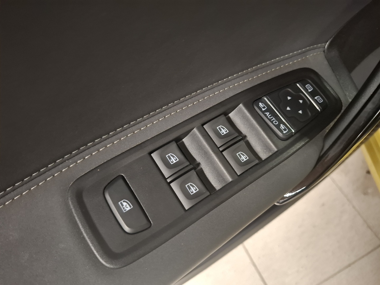 MERCEDES-BENZ T 2022