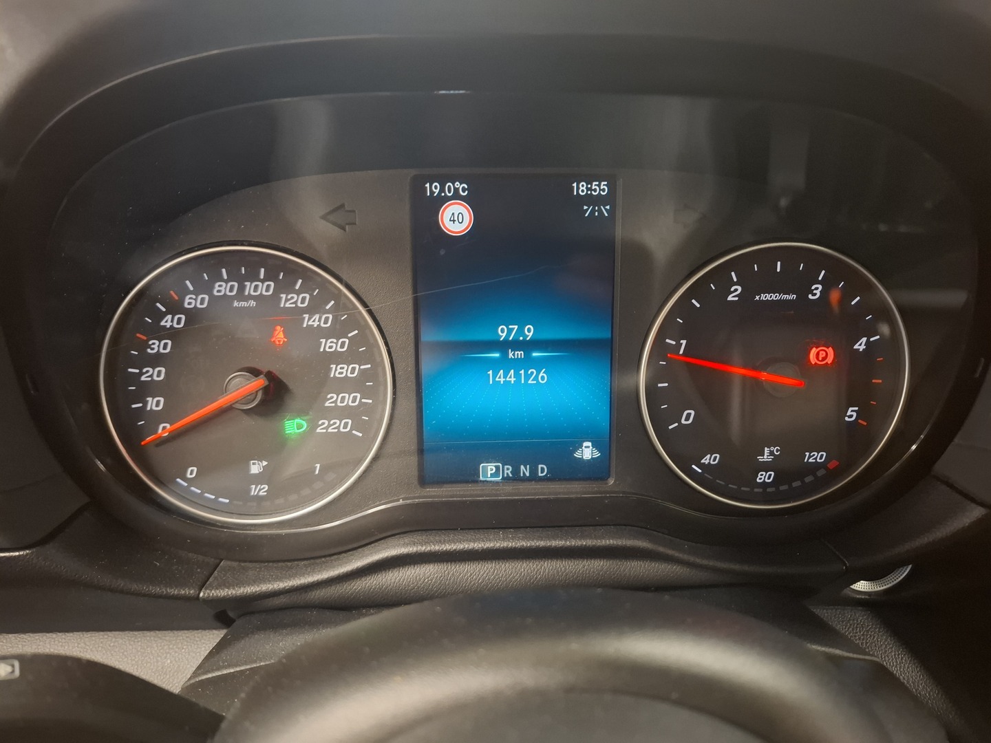 MERCEDES-BENZ T 2022