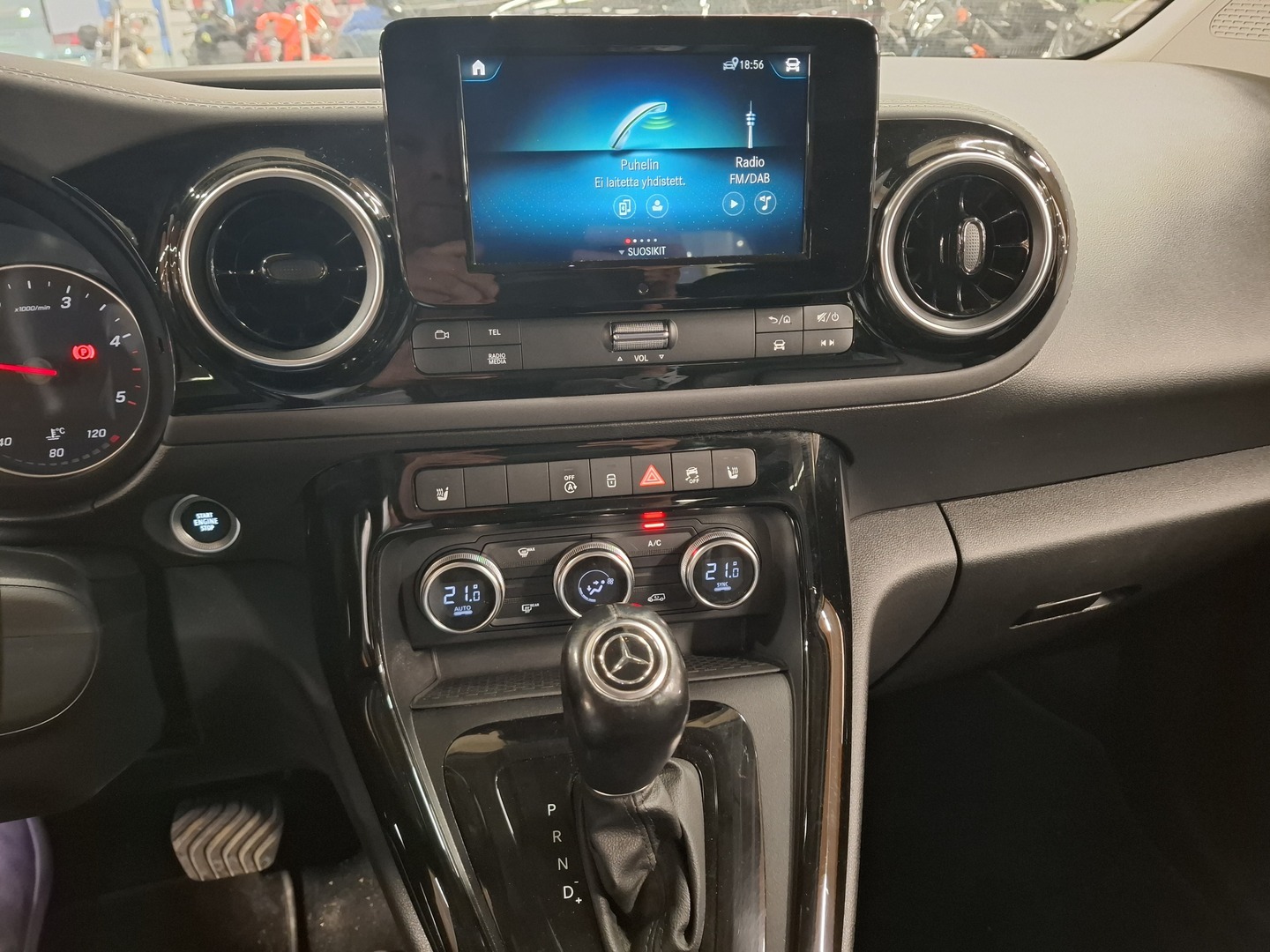 MERCEDES-BENZ T 2022