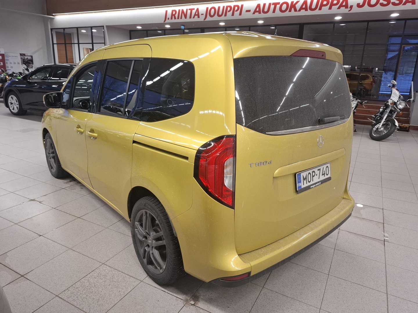 MERCEDES-BENZ T 2022