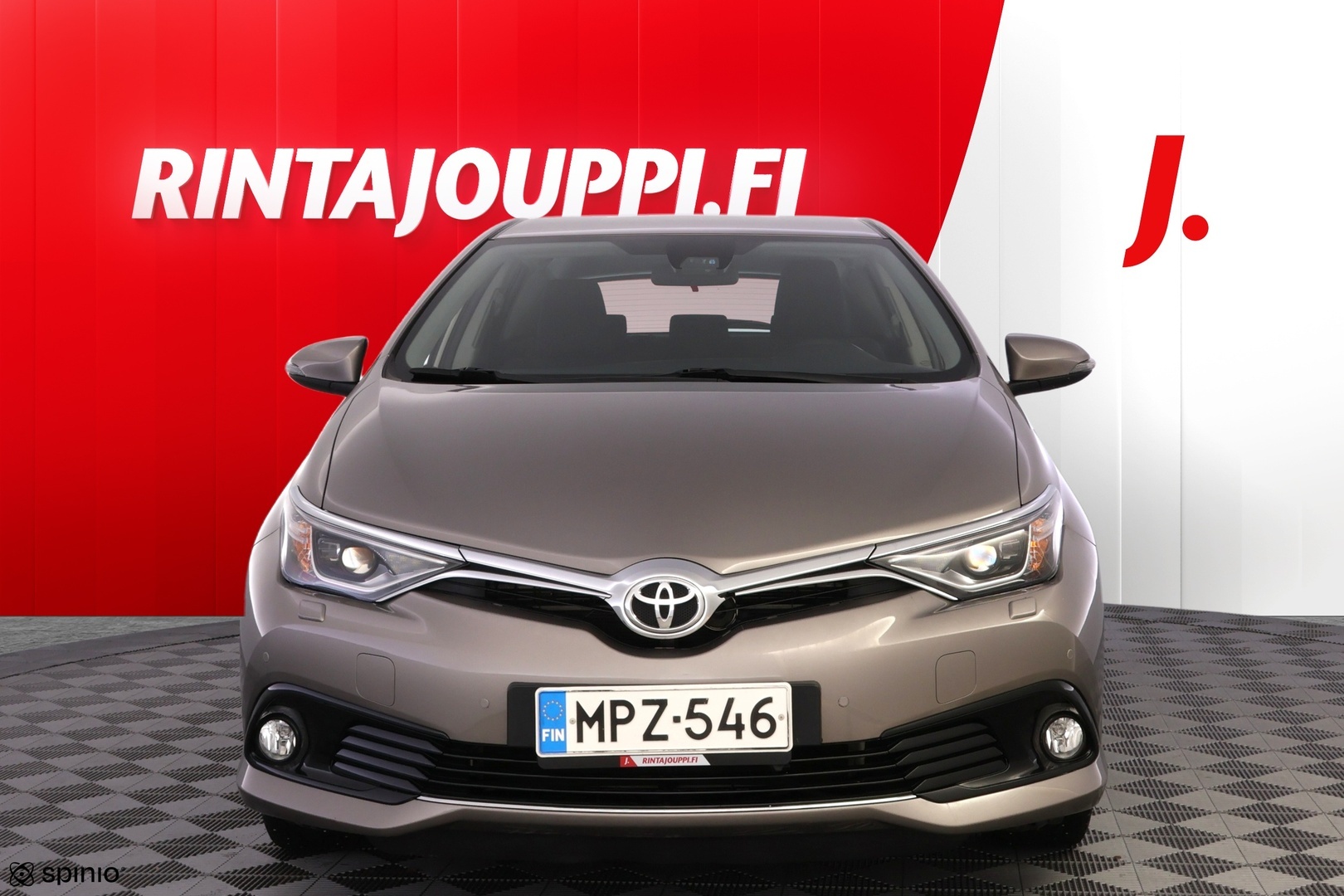 TOYOTA Auris 2016