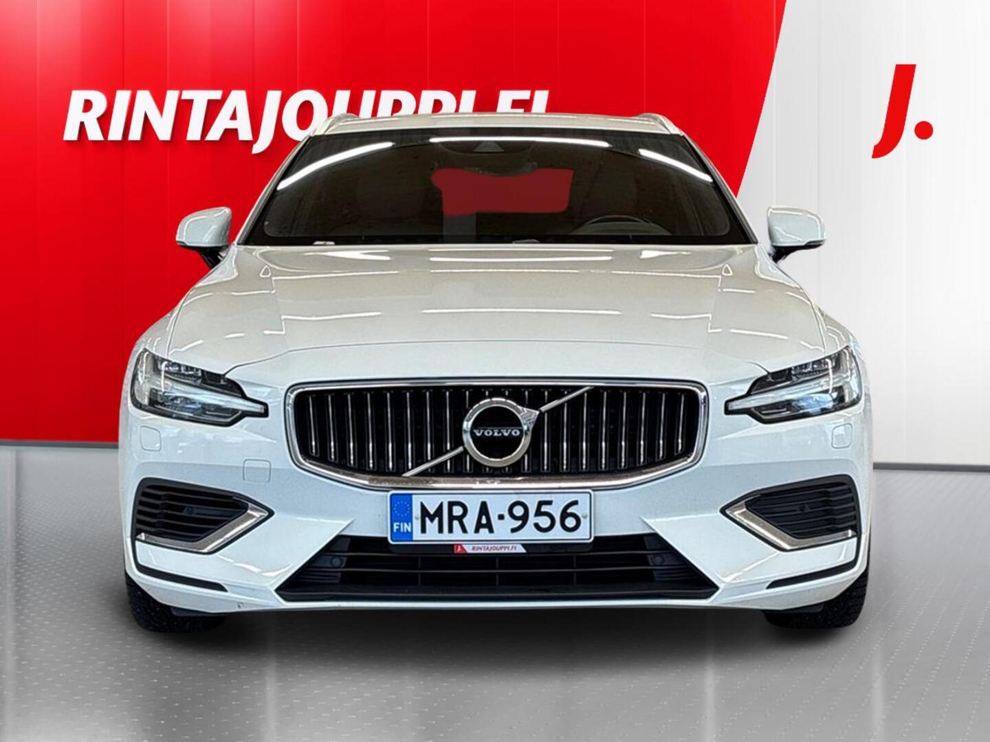 VOLVO V60 2021