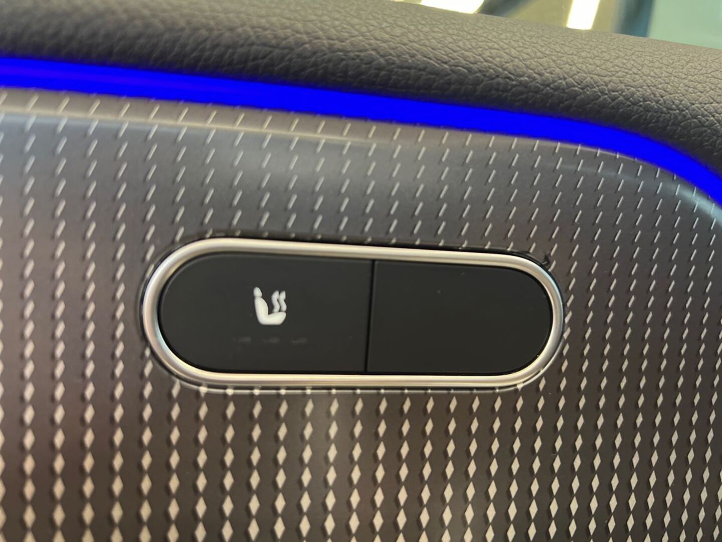 MERCEDES-BENZ EQB 2022