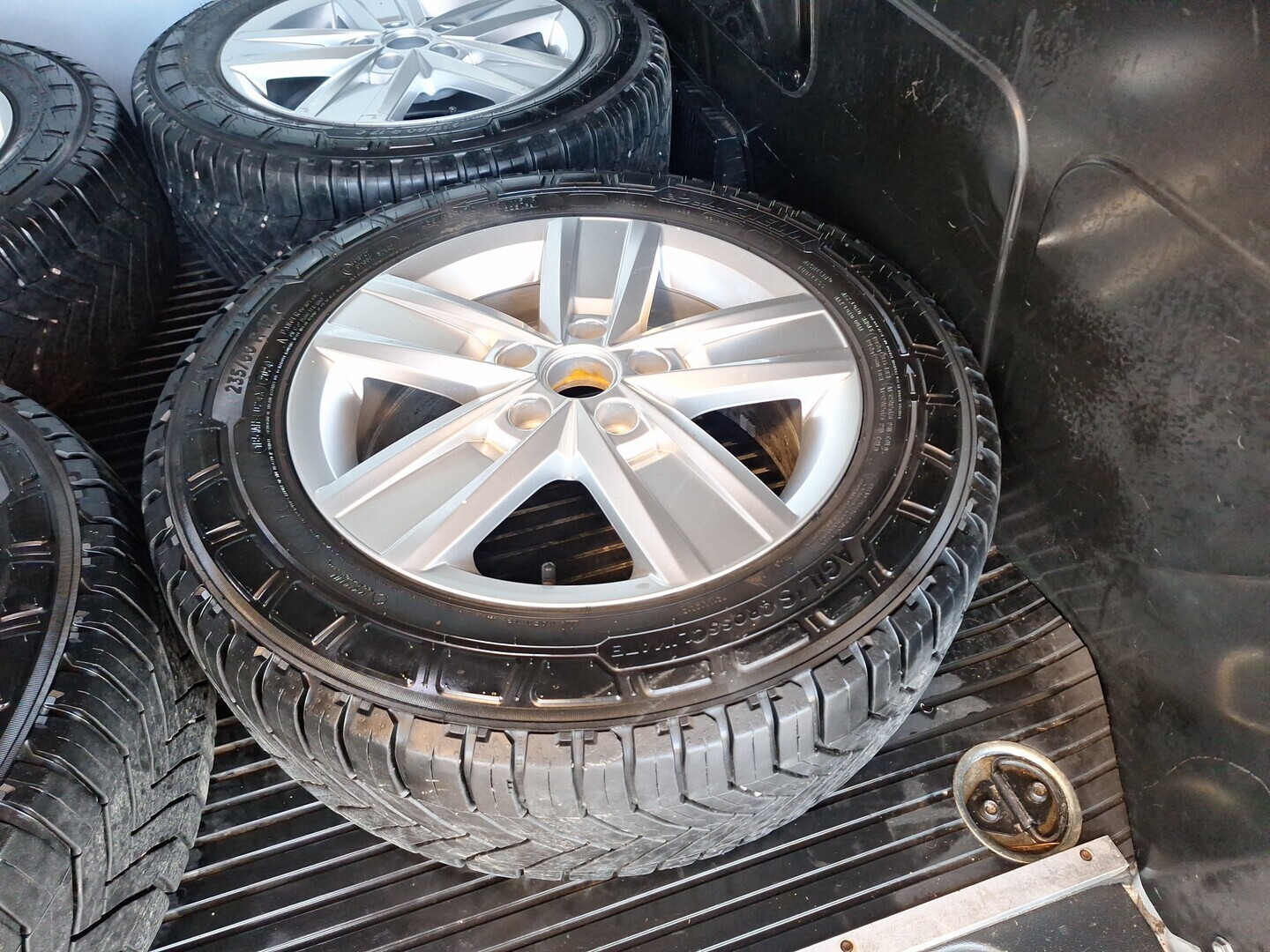 VOLKSWAGEN Transporter 2019