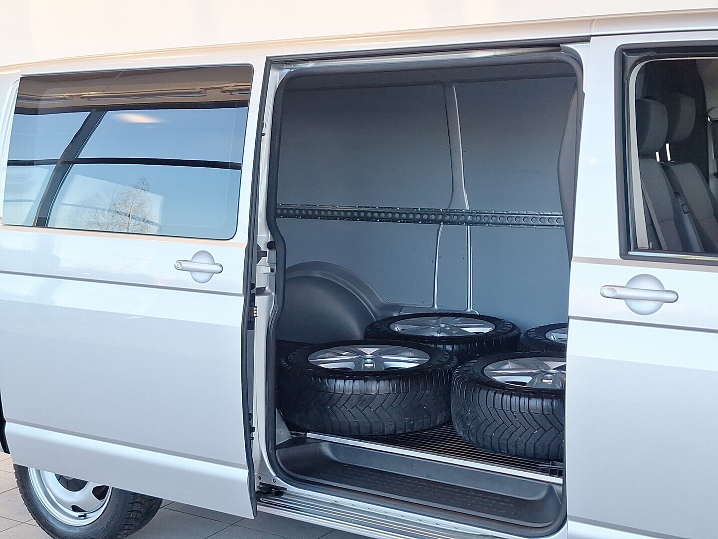 VOLKSWAGEN Transporter 2019