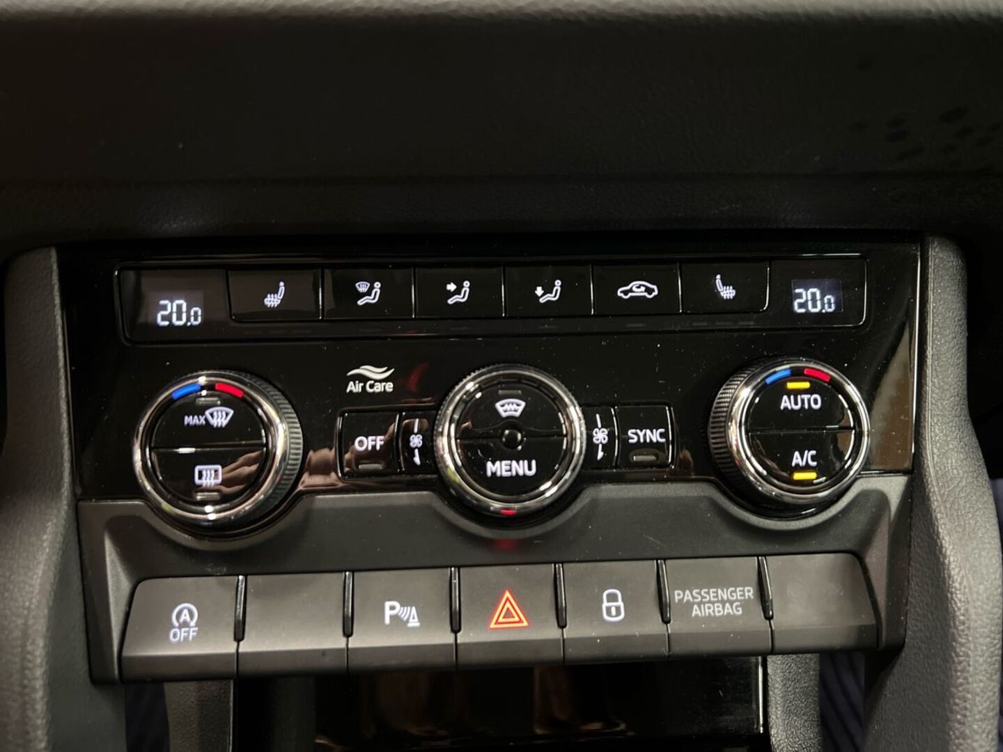 SKODA Karoq 2019