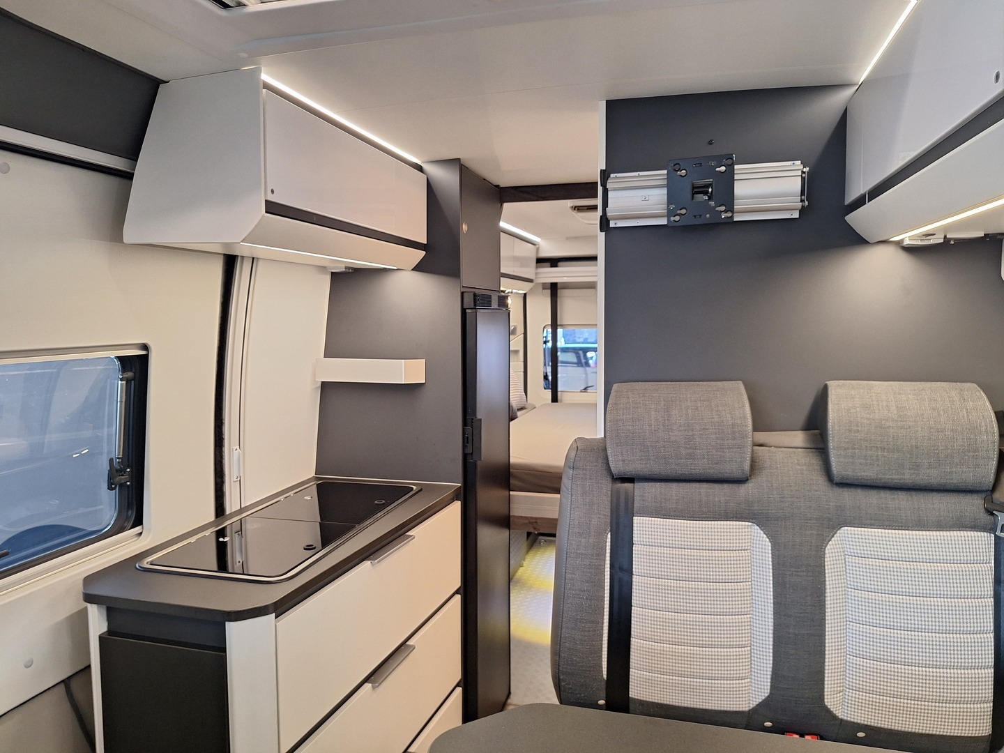 ADRIA TWIN SUPREME 2020