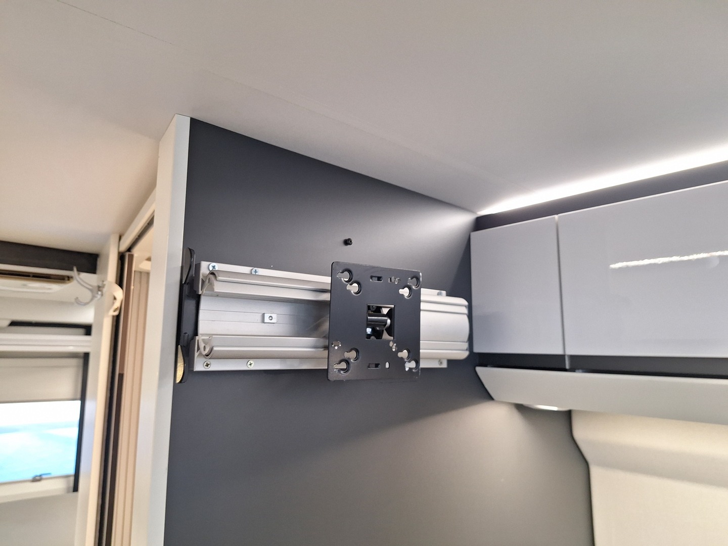 ADRIA TWIN SUPREME 2020