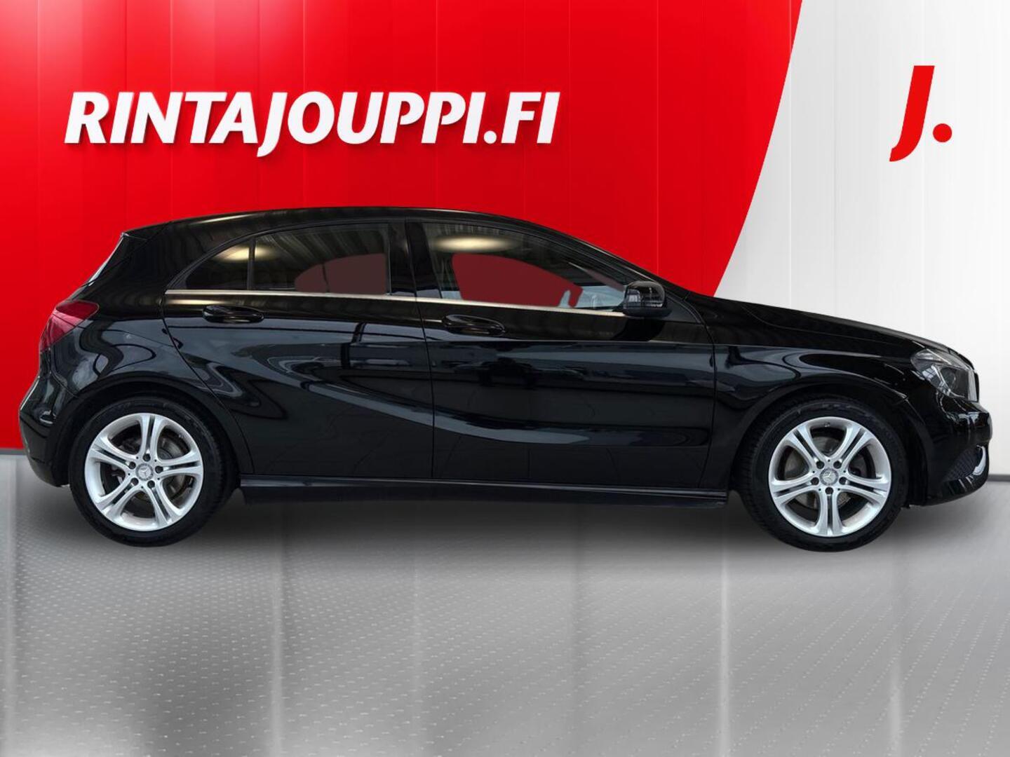 MERCEDES-BENZ A 2015