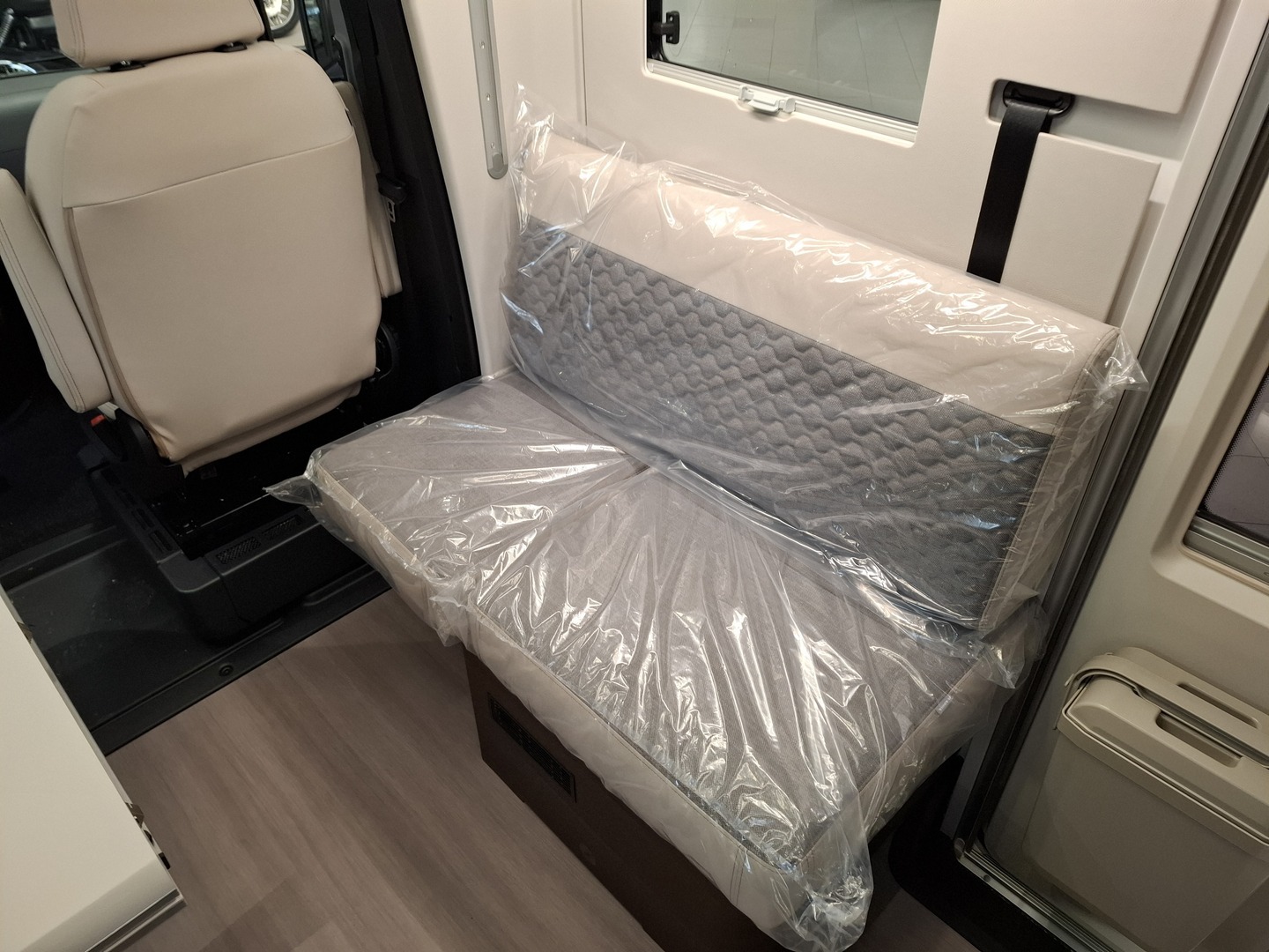 ADRIA MATRIX SUPREME 670 DL 2025