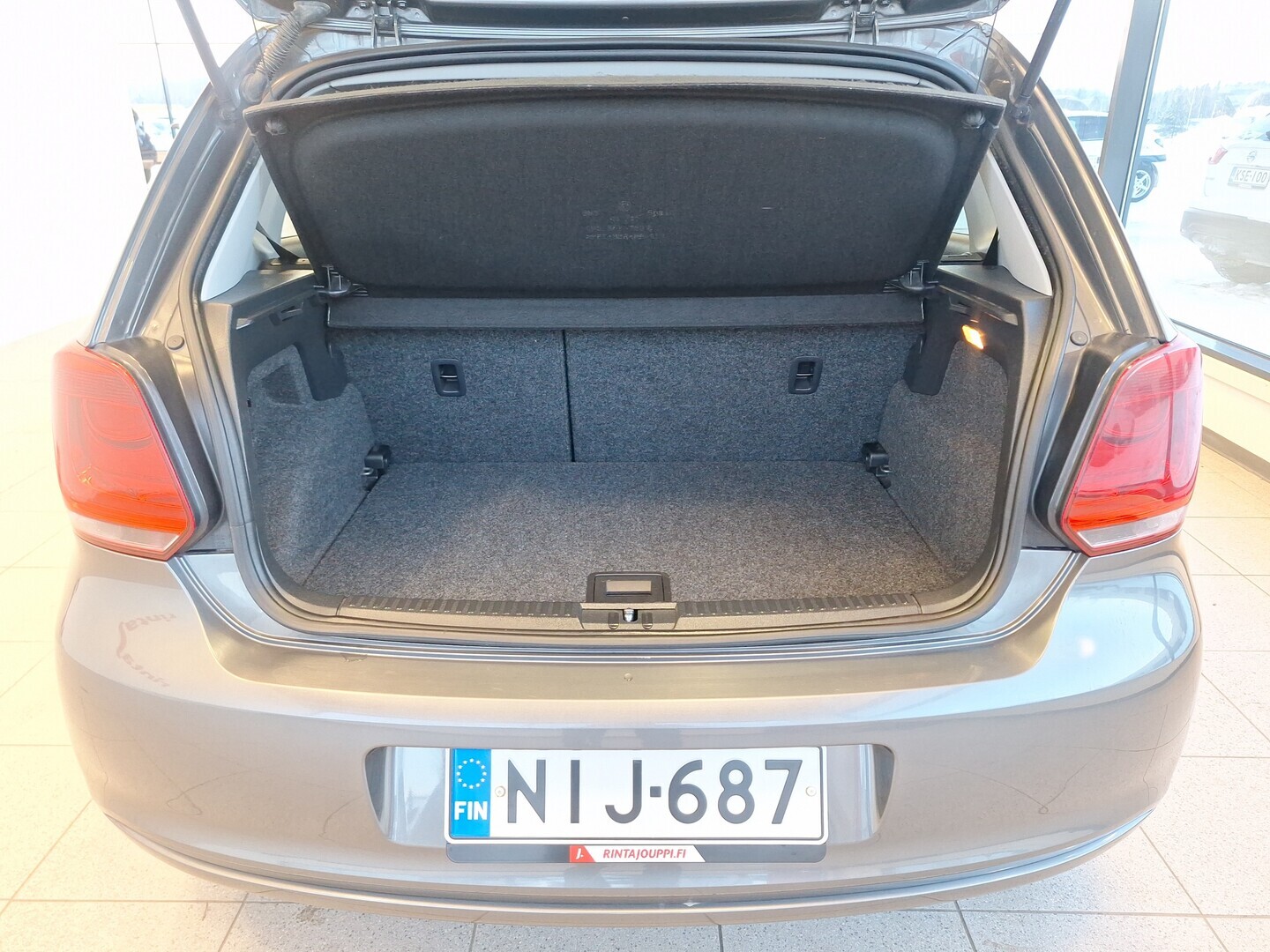 VOLKSWAGEN Polo 2011