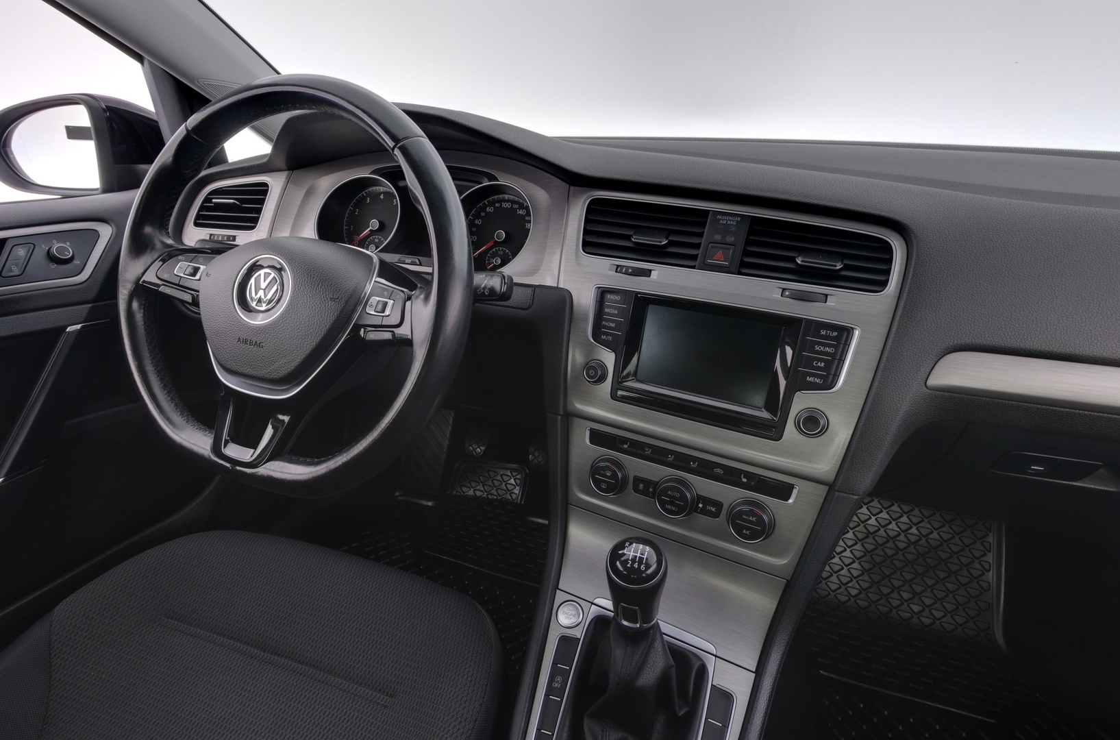 VOLKSWAGEN Golf 2015