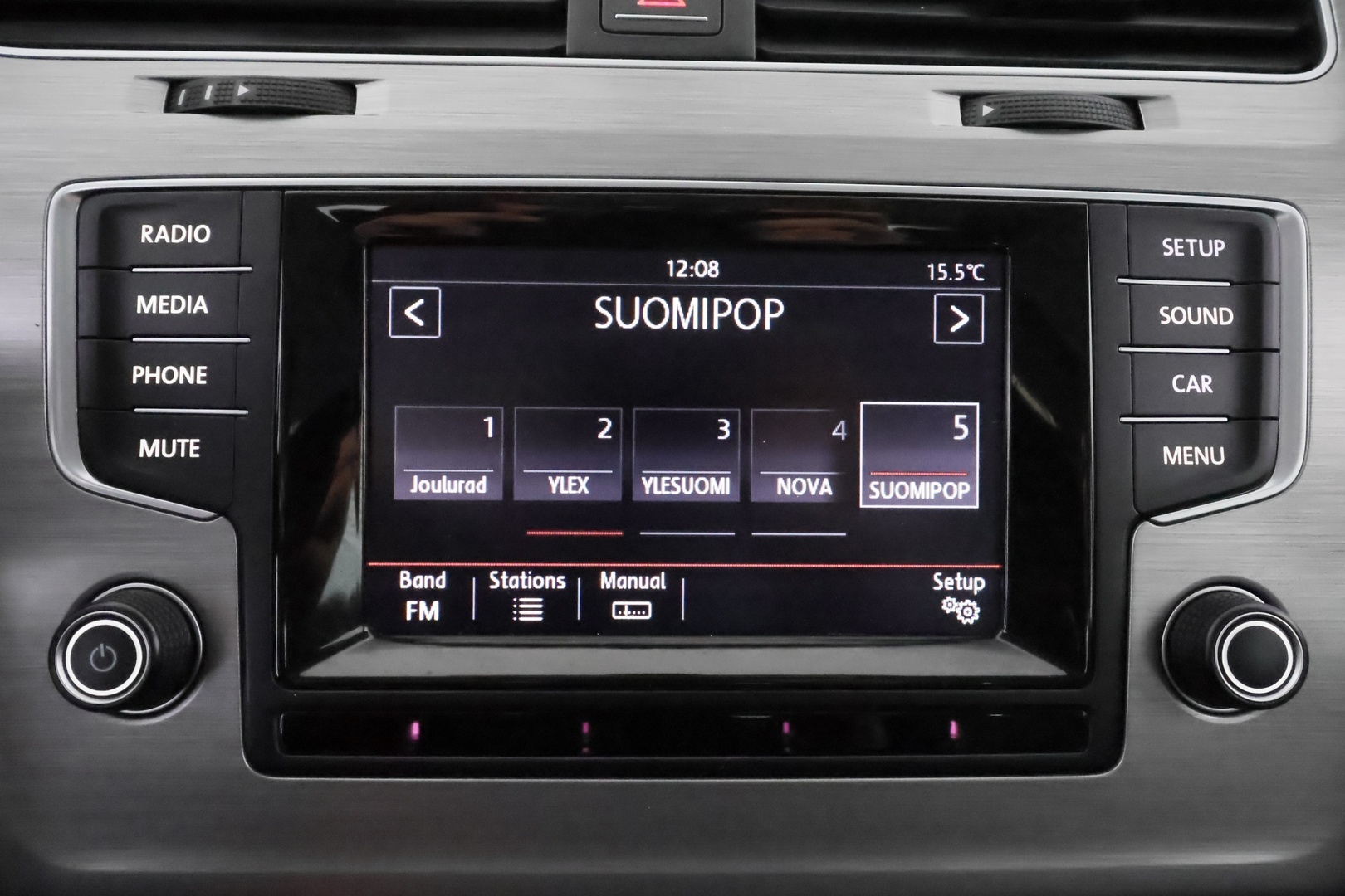 VOLKSWAGEN Golf 2015