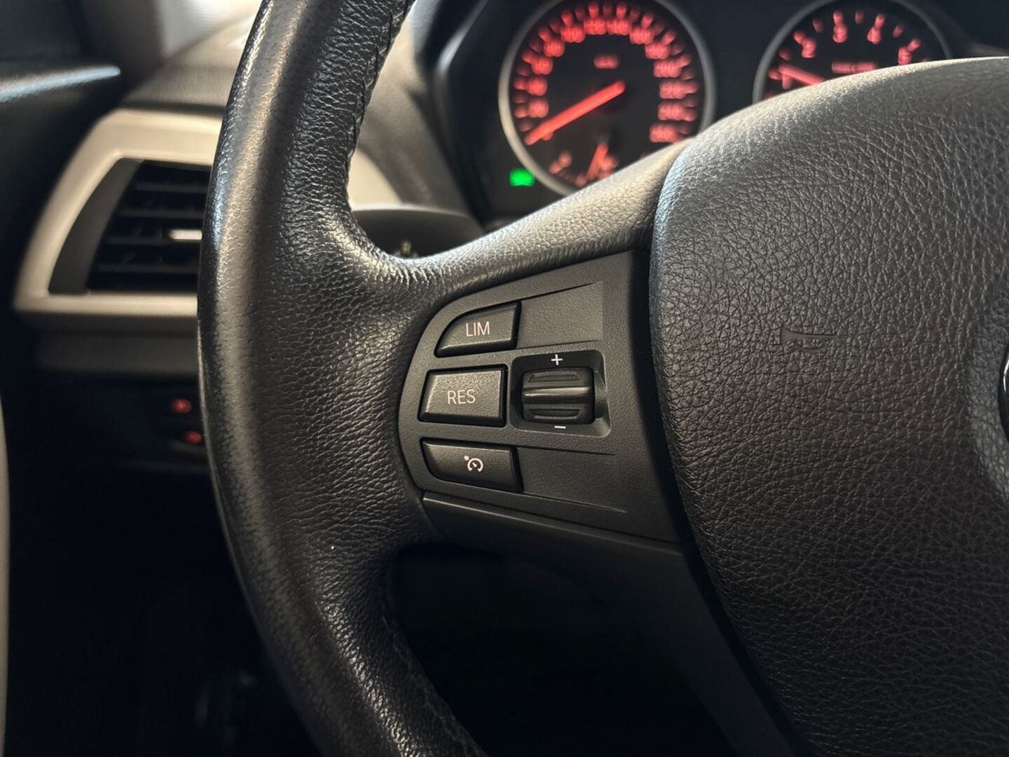 BMW 118 2017