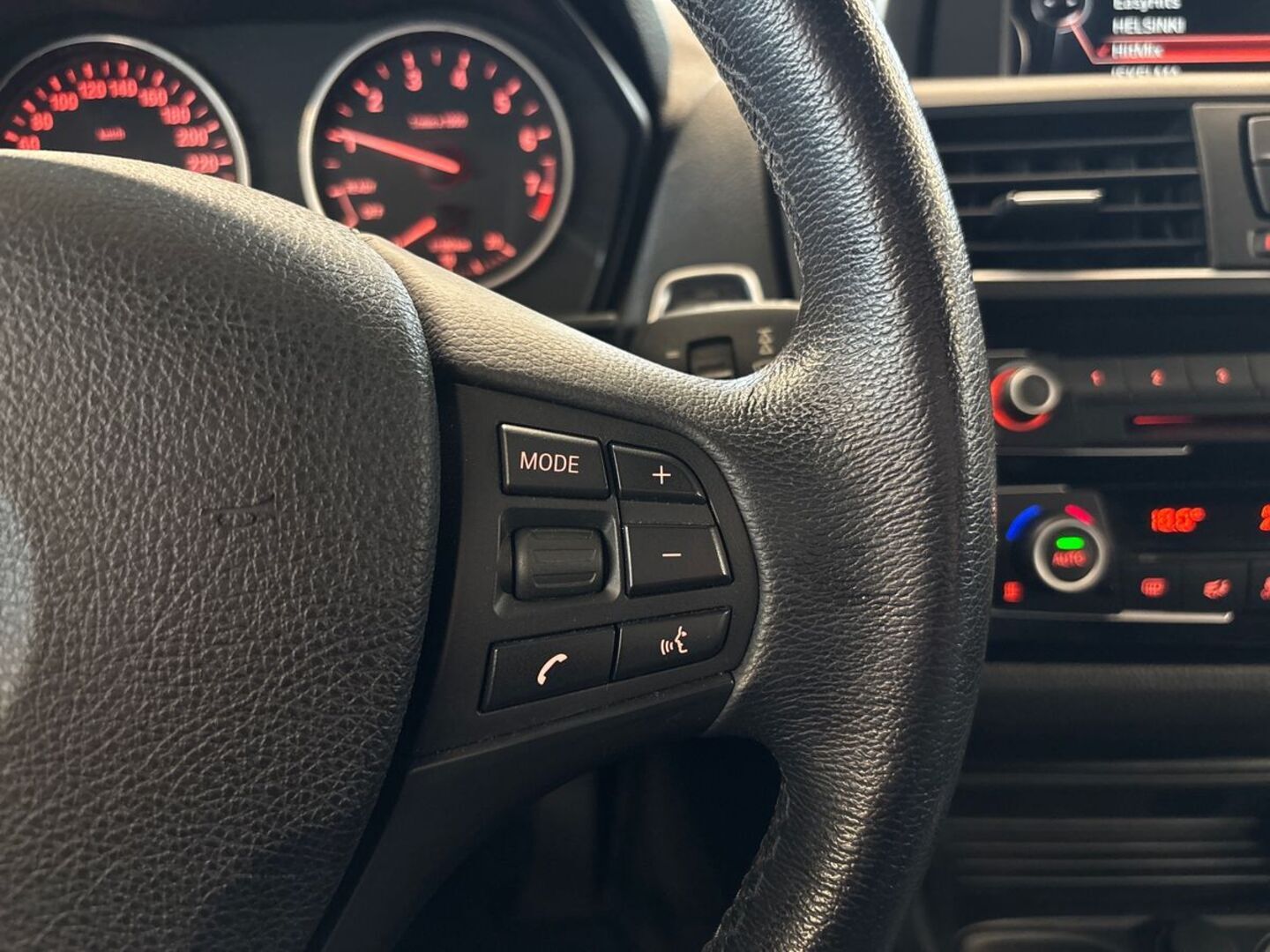 BMW 118 2017