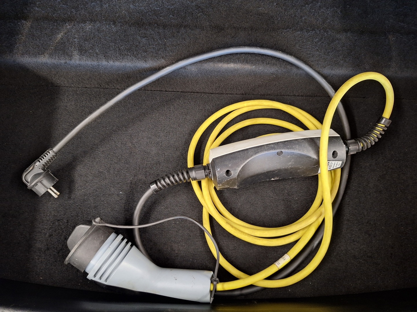 MERCEDES-BENZ C 2017