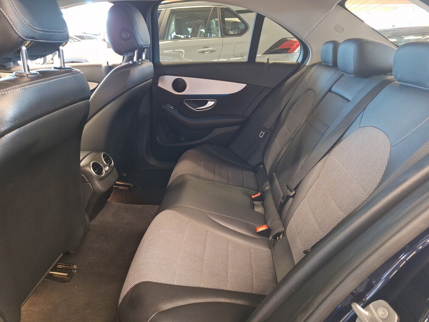 MERCEDES-BENZ C 2017