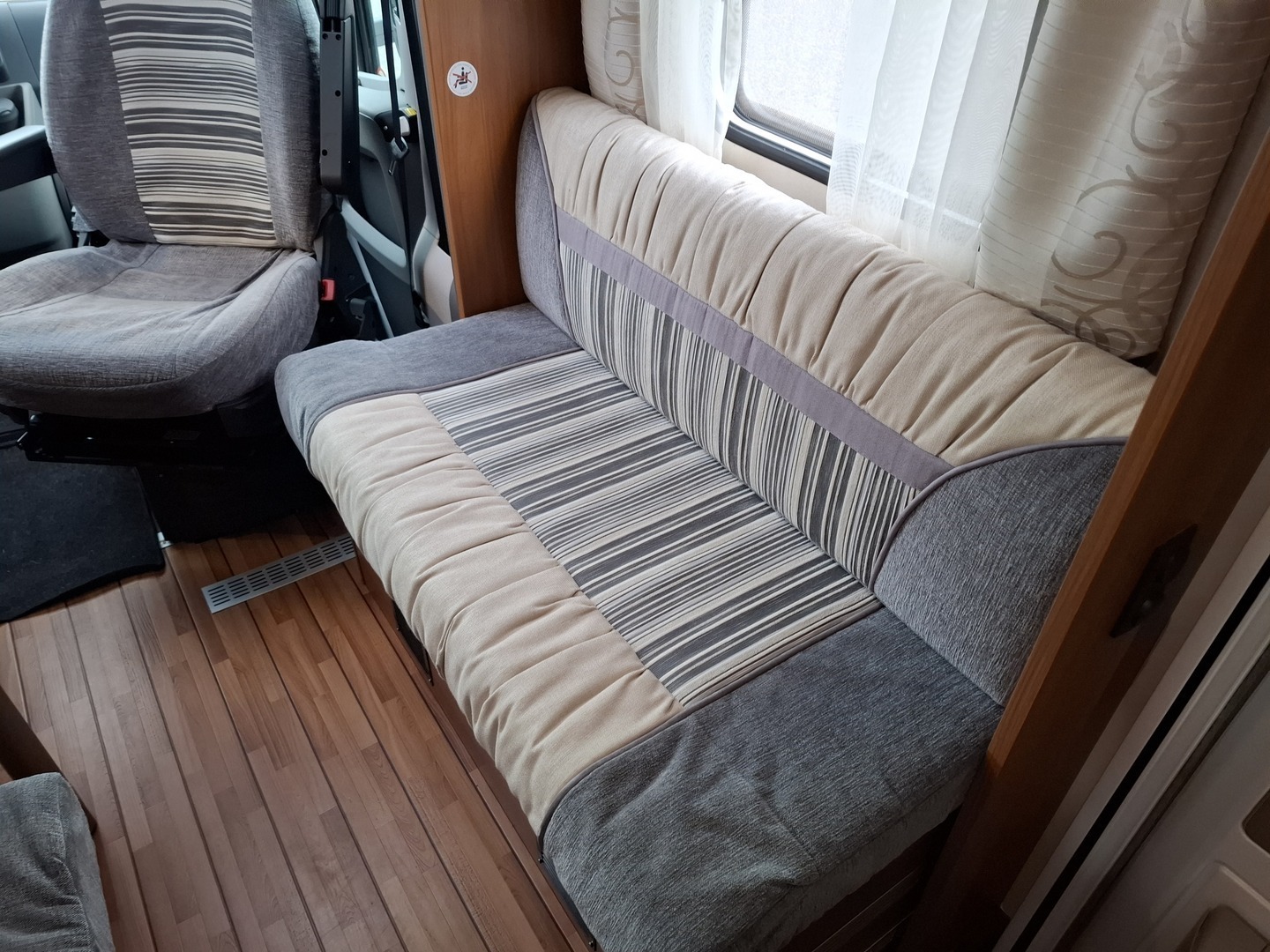 KNAUS Skywave 650 MF 2011